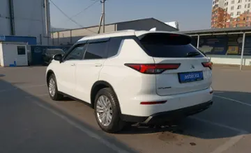 Mitsubishi Outlander 2022 года за 13 690 000 тг. в Шымкент фото 4