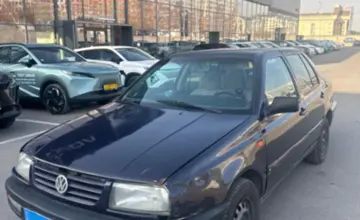 Volkswagen Vento 1995 года за 800 000 тг. в Шымкент фото 1