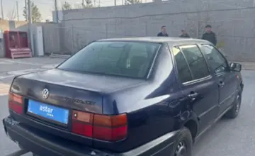 Volkswagen Vento 1995 года за 800 000 тг. в Шымкент