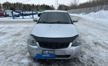 LADA (ВАЗ) Priora 2010 года за 1 100 000 тг. в Усть-Каменогорск фото 2