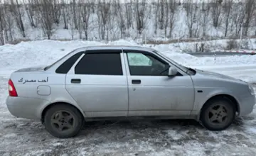 LADA (ВАЗ) Priora 2010 года за 1 100 000 тг. в Усть-Каменогорск фото 4
