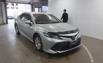 Toyota Camry 2019 года за 11 500 000 тг. в Астана фото 2