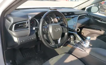 Toyota Camry 2018 года за 14 500 000 тг. в Шымкент фото 5