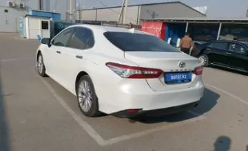 Toyota Camry 2018 года за 14 500 000 тг. в Шымкент фото 4
