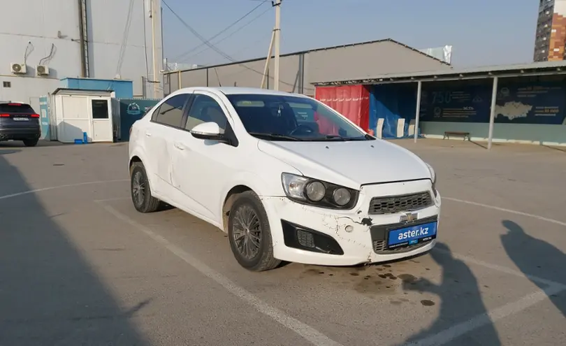 Chevrolet Aveo 2014 года за 4 000 000 тг. в Шымкент фото 2