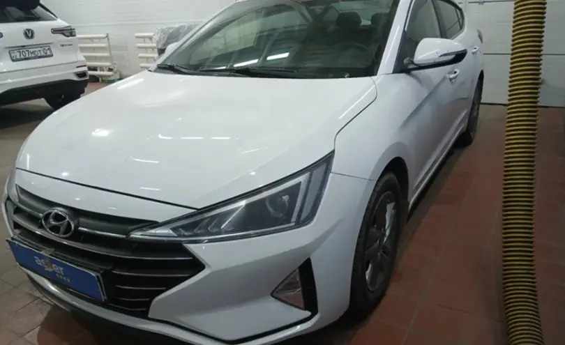 Hyundai Elantra 2019 года за 7 000 000 тг. в Астана