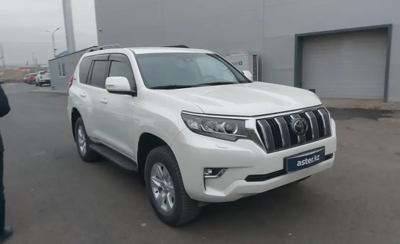 Toyota Land Cruiser Prado 2022 года за 28 000 000 тг. в Астана фото 2
