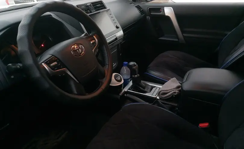 Toyota Land Cruiser Prado 2022 года за 28 000 000 тг. в Астана фото 5
