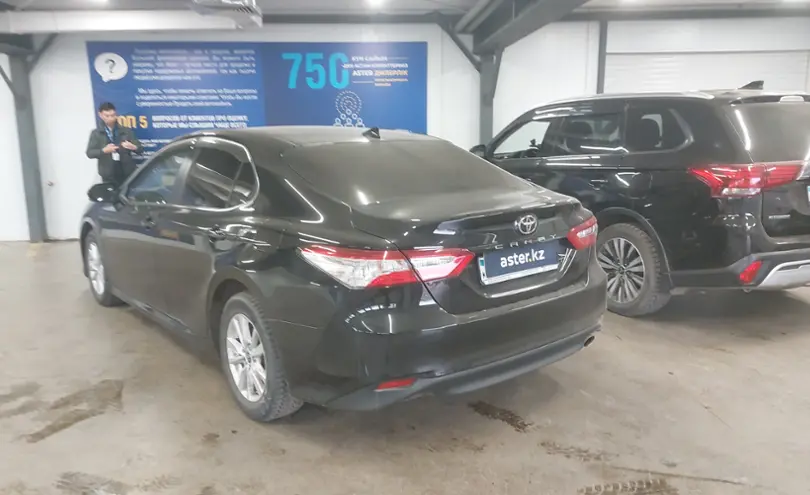 Toyota Camry 2020 года за 13 500 000 тг. в Астана фото 4