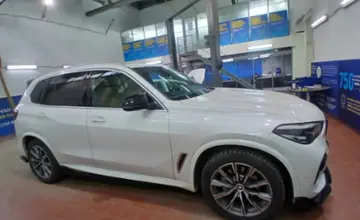BMW X5 2022 года за 37 000 000 тг. в Астана фото 4