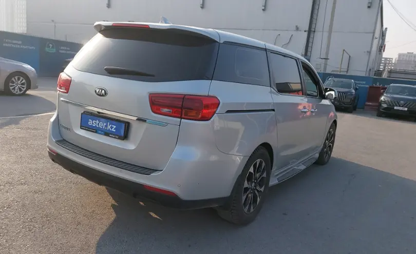 Kia Carnival 2020 года за 13 000 000 тг. в Шымкент фото 3
