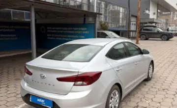 Hyundai Elantra 2019 года за 8 500 000 тг. в Караганда
