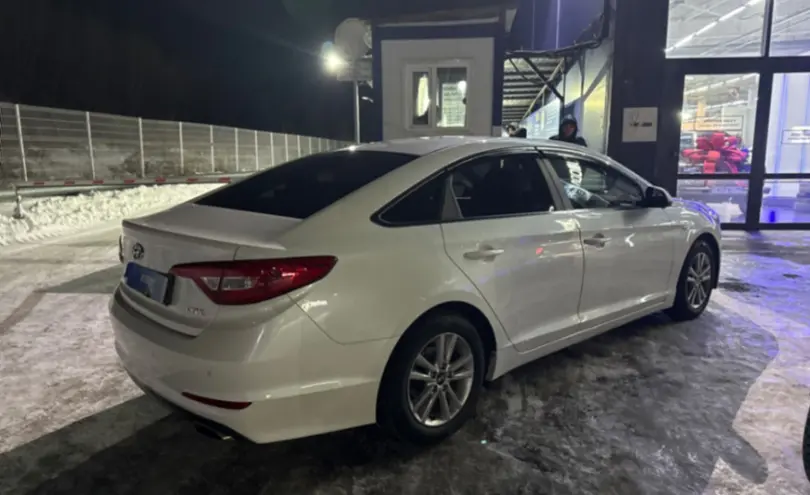 Hyundai Sonata 2015 года за 9 500 000 тг. в Усть-Каменогорск фото 5