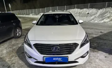 Hyundai Sonata 2015 года за 9 500 000 тг. в Усть-Каменогорск фото 2