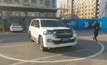 Toyota Land Cruiser 2020 года за 40 000 000 тг. в Алматы фото 2