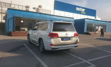Toyota Land Cruiser 2020 года за 40 000 000 тг. в Алматы фото 4