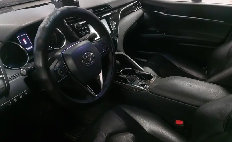 Toyota Camry 2020 года за 13 000 000 тг. в Астана фото 5