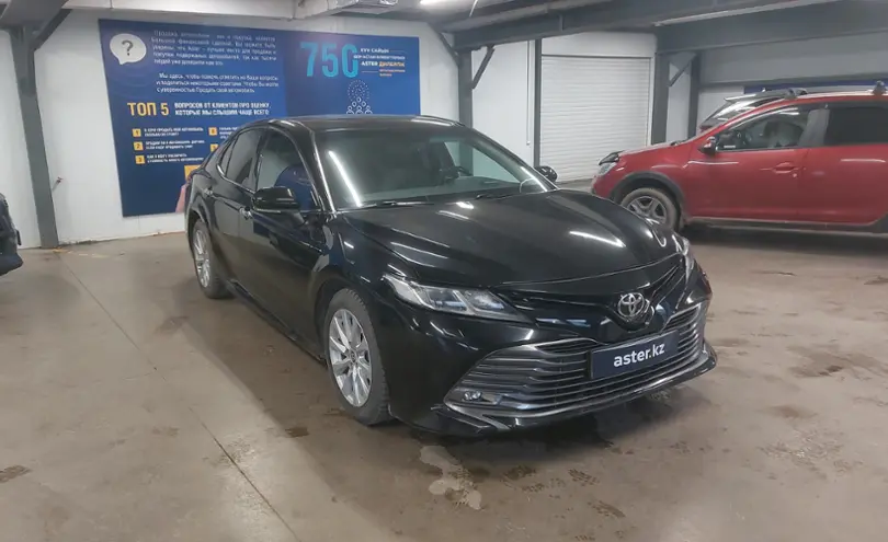Toyota Camry 2020 года за 13 000 000 тг. в Астана фото 2