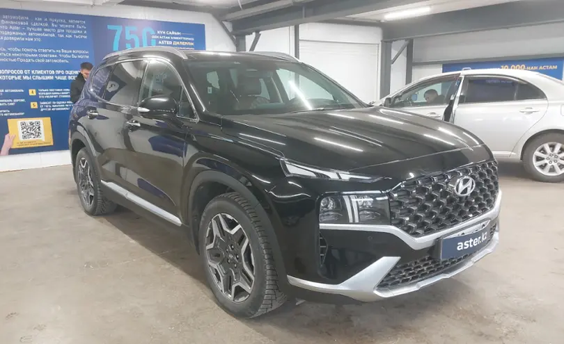 Hyundai Santa Fe 2023 года за 17 200 000 тг. в Астана фото 2