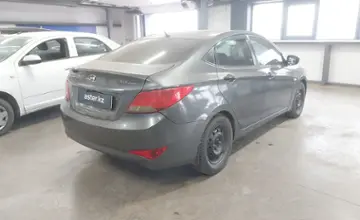 Hyundai Solaris 2015 года за 3 500 000 тг. в Астана фото 3
