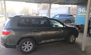 Toyota Highlander 2013 года за 10 500 000 тг. в Алматы фото 4