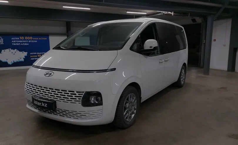 Hyundai Staria 2022 года за 17 500 000 тг. в Астана