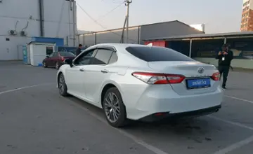 Toyota Camry 2019 года за 13 200 000 тг. в Шымкент фото 4