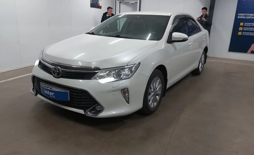 Toyota Camry 2018 года за 11 700 000 тг. в Астана
