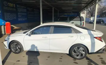 Hyundai Elantra 2023 года за 8 000 000 тг. в Алматы фото 4