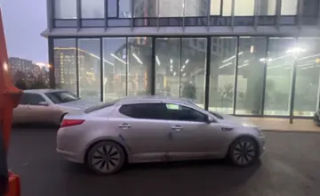 Kia K5 2010 года за 7 400 000 тг. в Астана фото 4