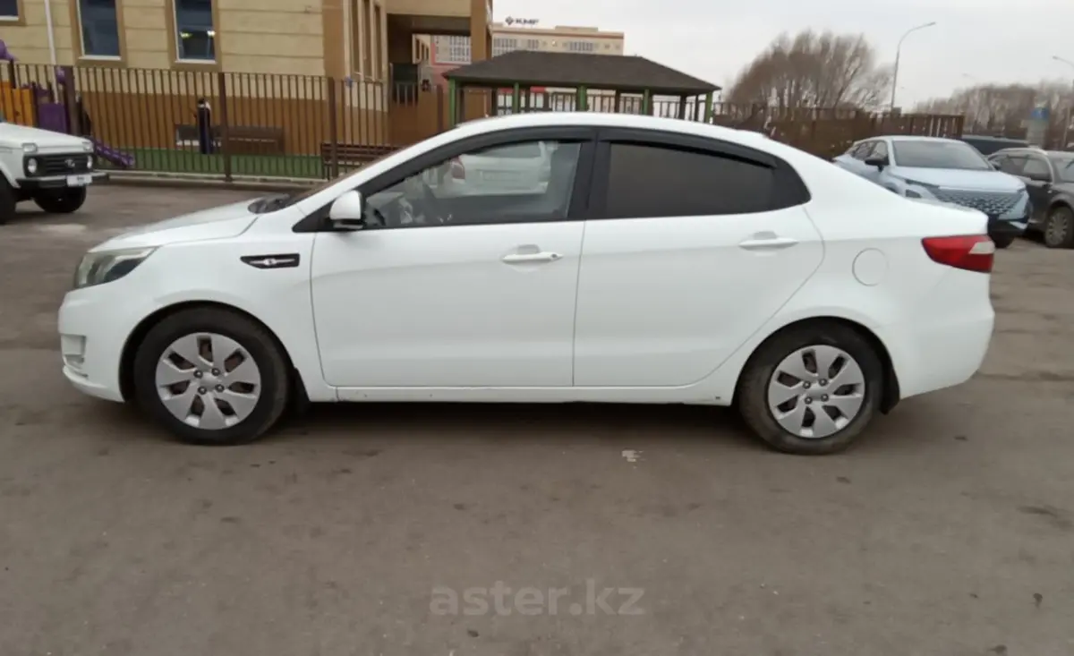Kia Rio 2013 Kia Rio 2013