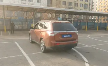 Mitsubishi Outlander 2012 года за 7 000 000 тг. в Алматы фото 4