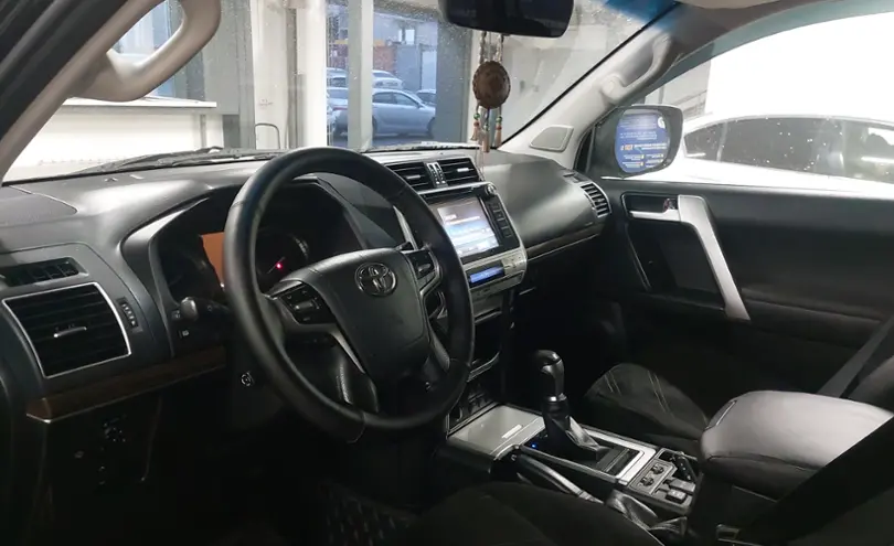 Toyota Land Cruiser Prado 2019 года за 27 000 000 тг. в Астана фото 5