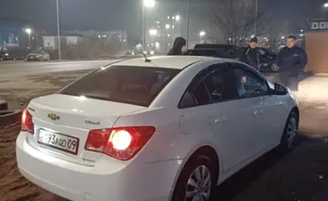 Chevrolet Cruze 2013 года за 3 800 000 тг. в Караганда
