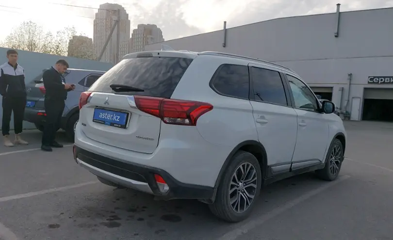 Mitsubishi Outlander 2019 года за 11 500 000 тг. в Шымкент фото 3