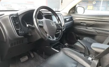 Mitsubishi Outlander 2019 года за 11 500 000 тг. в Шымкент фото 5