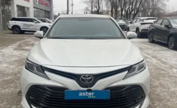Toyota Camry 2020 года за 11 000 000 тг. в Актобе фото 2