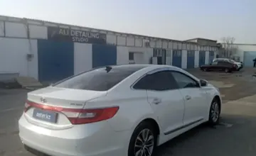 Hyundai Grandeur 2015 года за 8 000 000 тг. в Актау