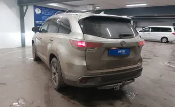 Toyota Highlander 2016 года за 15 000 000 тг. в Астана фото 4