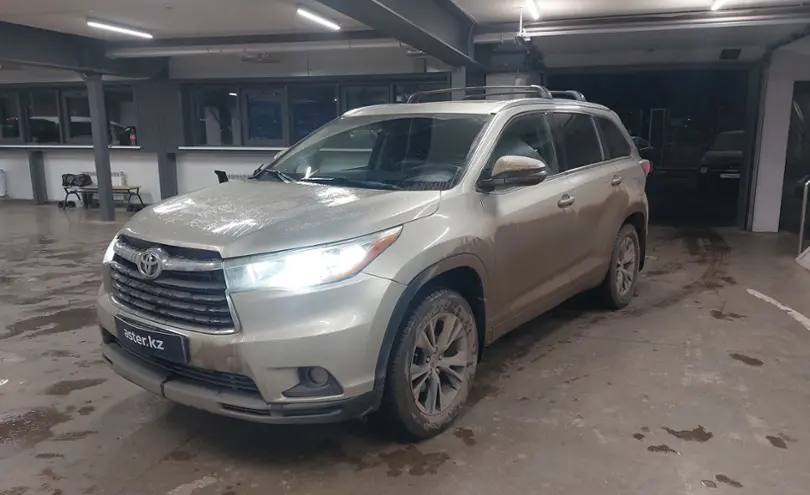 Toyota Highlander 2016 года за 15 000 000 тг. в Астана