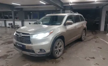 Toyota Highlander 2016 года за 15 000 000 тг. в Астана фото 1