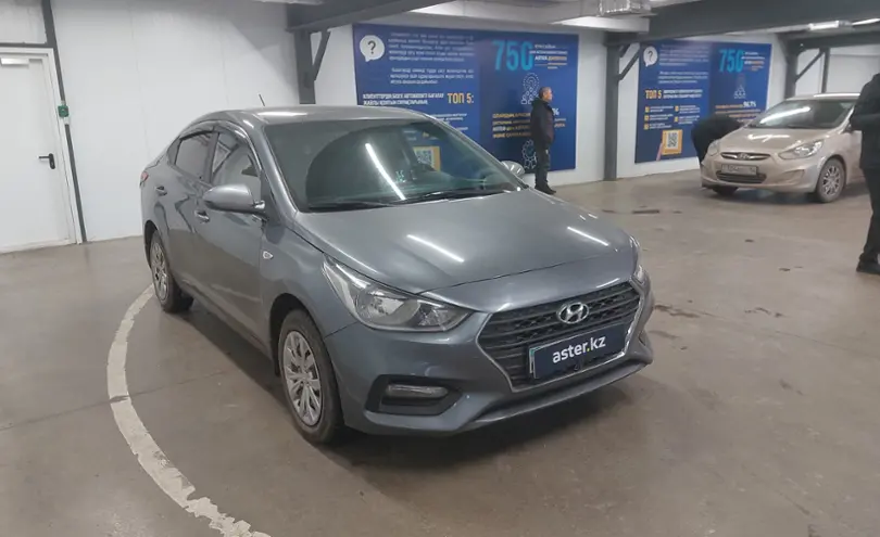 Hyundai Accent 2018 года за 6 800 000 тг. в Астана фото 2