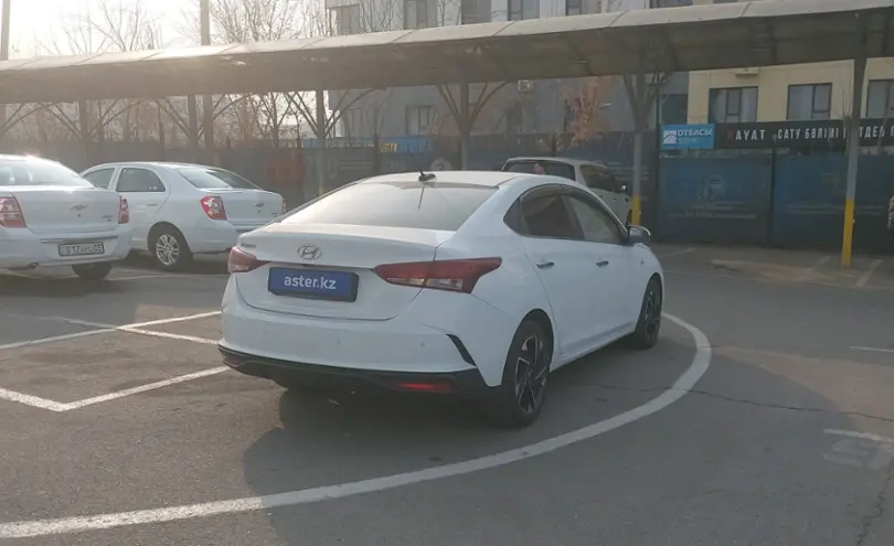 Hyundai Accent 2021 года за 8 800 000 тг. в Алматы фото 3