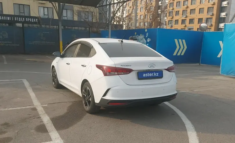 Hyundai Accent 2021 года за 8 800 000 тг. в Алматы фото 4