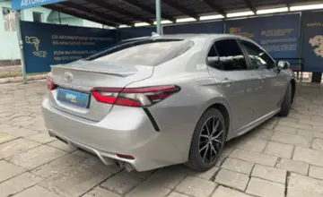Toyota Camry 2022 года за 11 800 000 тг. в Талдыкорган