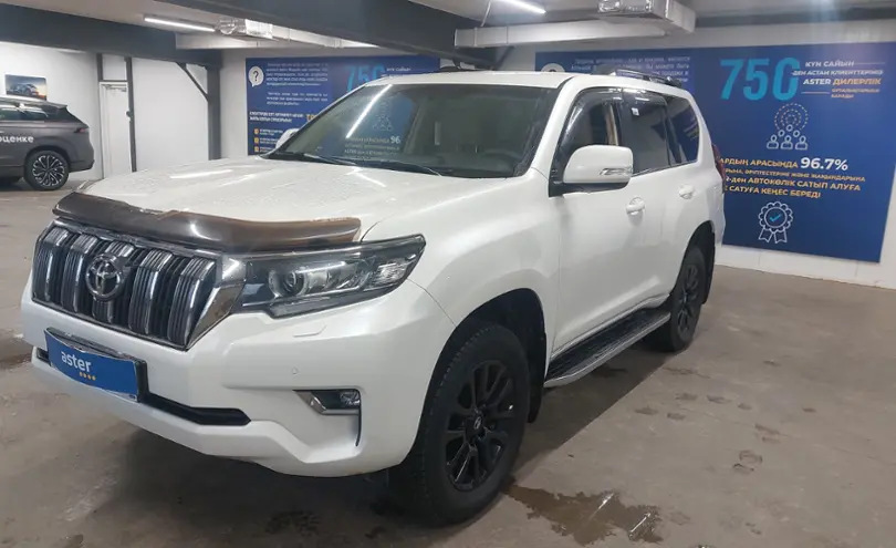 Toyota Land Cruiser Prado 2017 года за 25 000 000 тг. в Астана