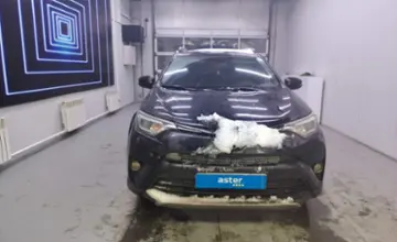 Toyota RAV4 2017 года за 12 000 000 тг. в Павлодар фото 2
