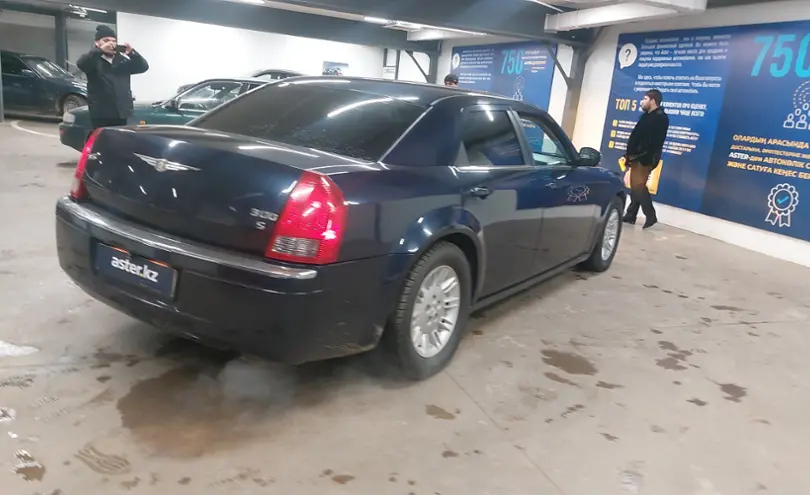 Chrysler 300C 2005 года за 6 000 000 тг. в Астана фото 3