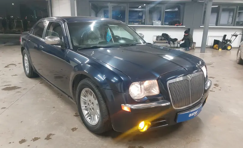 Chrysler 300C 2005 года за 6 000 000 тг. в Астана фото 2