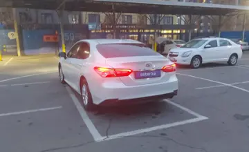 Toyota Camry 2020 года за 12 500 000 тг. в Алматы фото 4